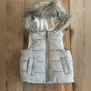 BabyGAP puffer vest/ fur/ size 2/ tan w glitter metallic thread/ fleece lined